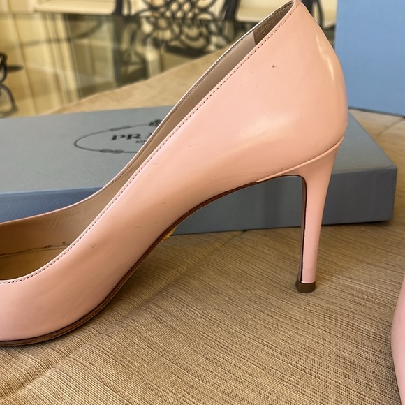 Prada light pink orchid heels Women’s 39.5-lightly worn - Picture 4 of 8